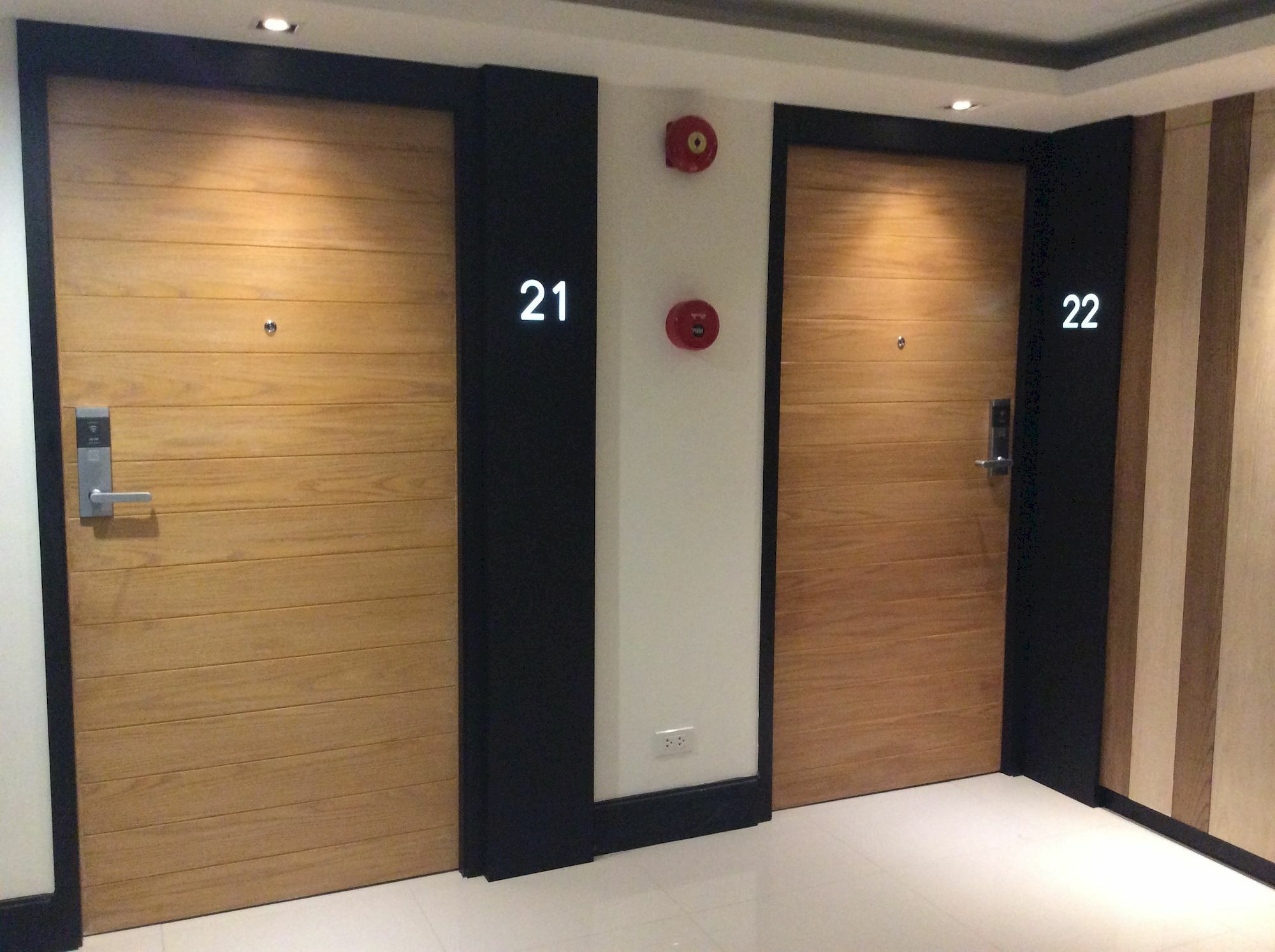 W14 Pattaya Hotel Exterior photo