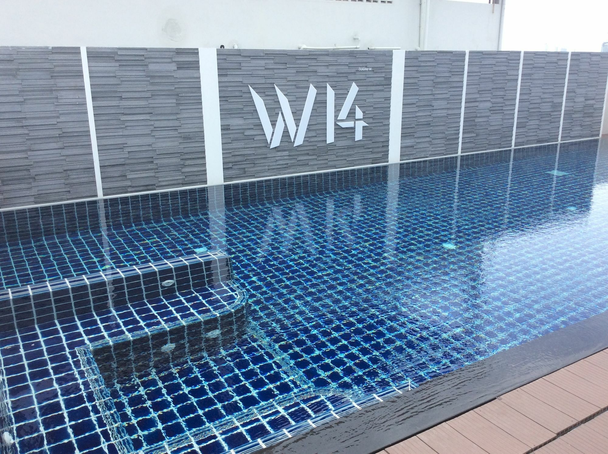 W14 Pattaya Hotel Exterior photo